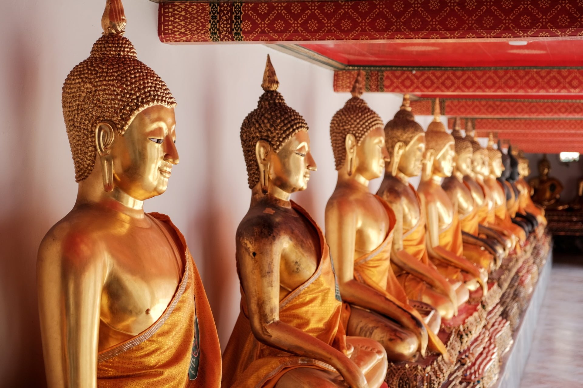 הקסם הנצחי של תאילנד: מסע מהפנט 1 Wat Pho- Bang מקדש בתאילנד Ramat- Taling Chan- Bangkok Thailand